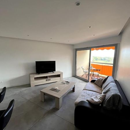 Appartement 2 Pieces Vue Mer, A Proximite De Tout Mandelieu-La Napoule Exterior photo
